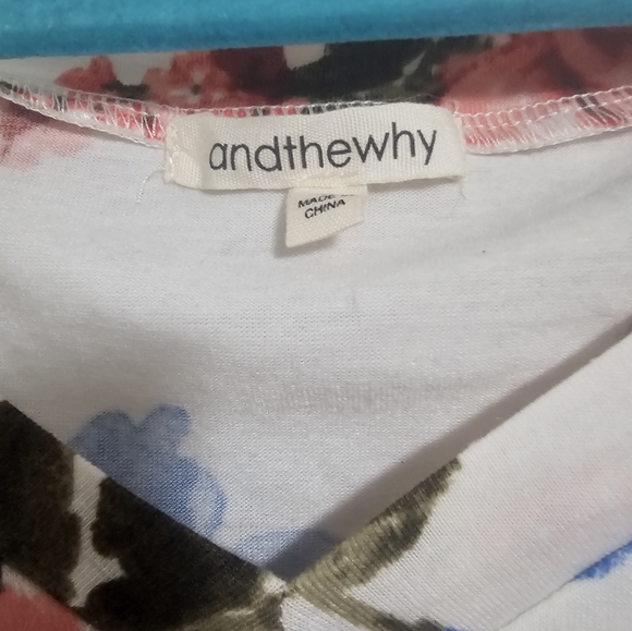 Color Block Top - Picture 4 of 4